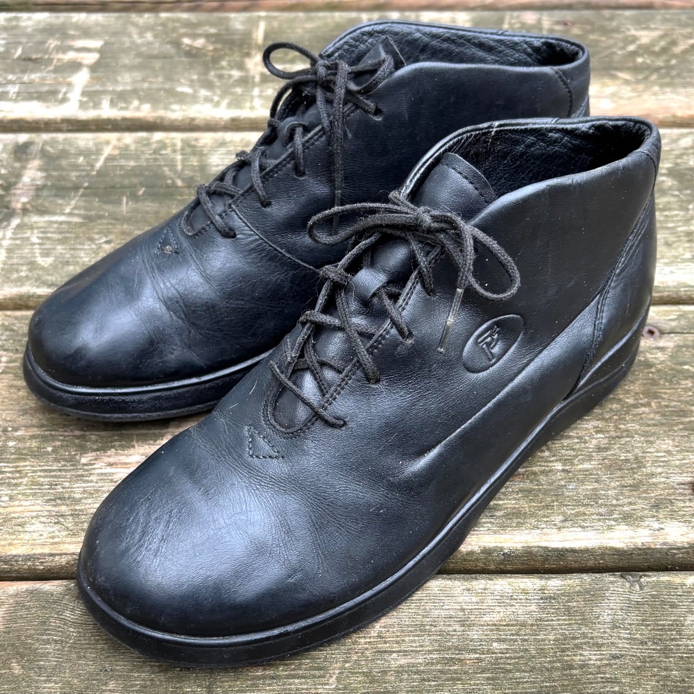 Propet Elite Walkers